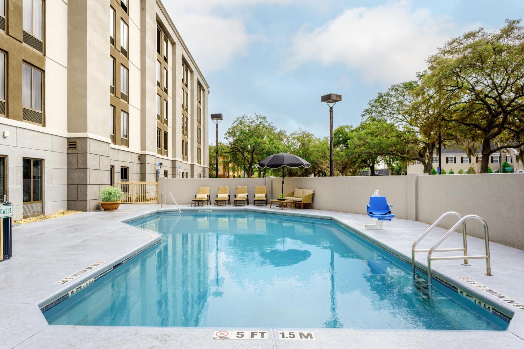 Hampton - I-95 Hotel 3*